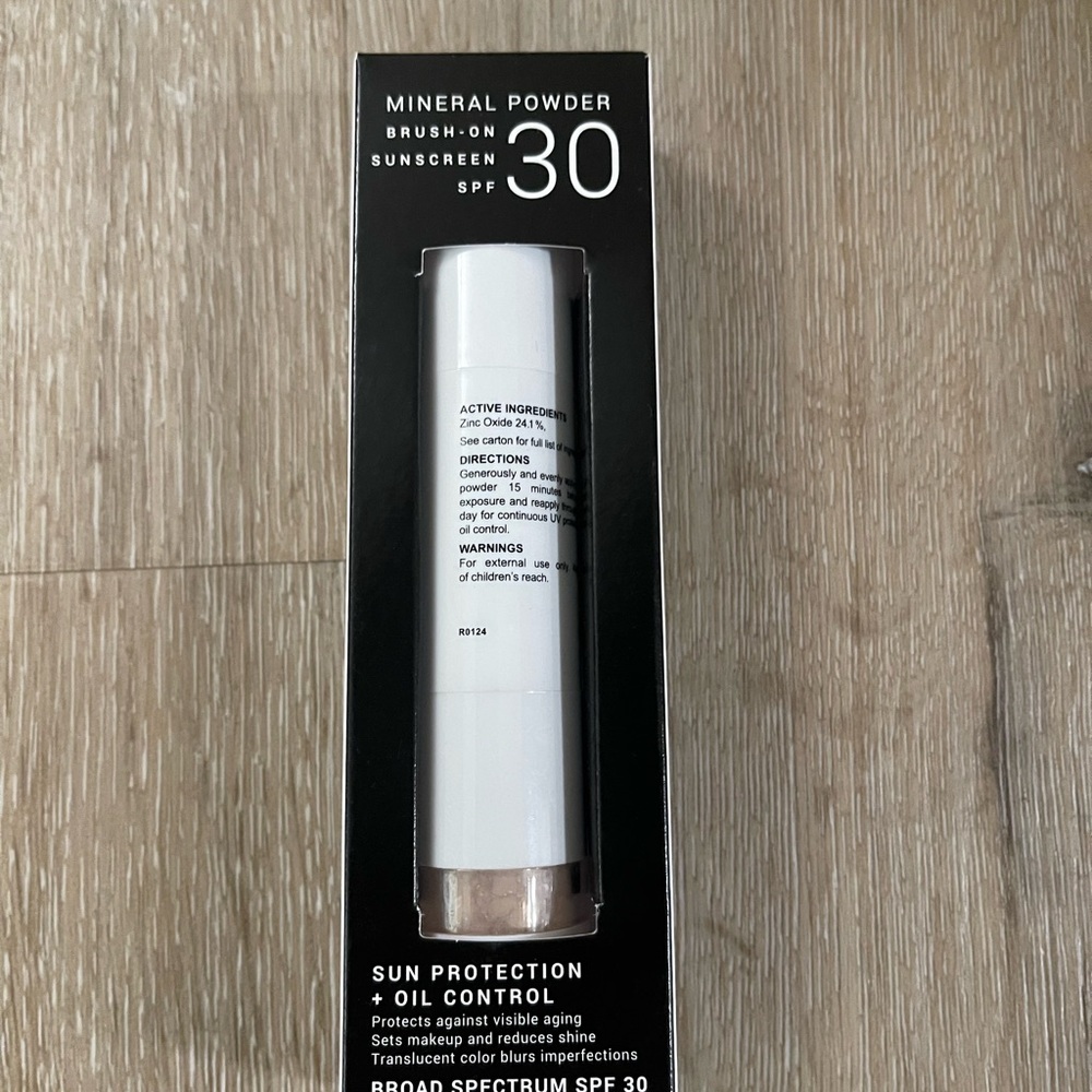Mineral Powder Brush-On Sunscreen SPF 30